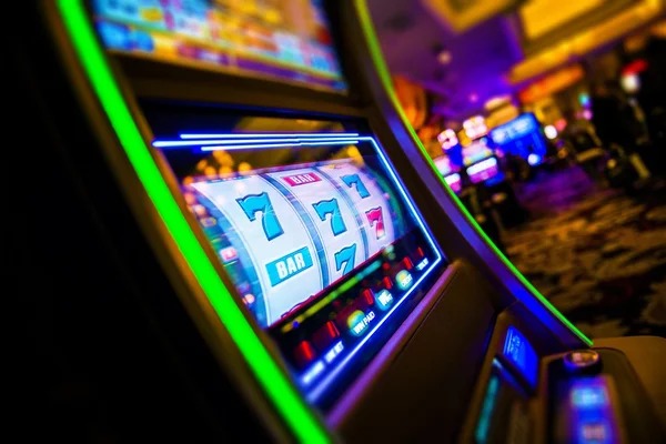 Bikini Paradise slot game interface on asustoto web platform